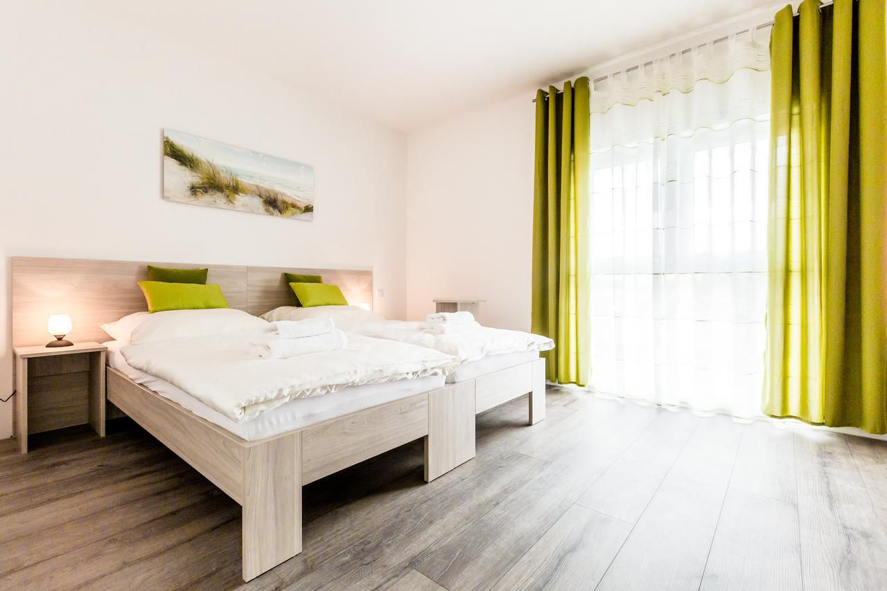 Hotel Anna Хильден Экстерьер фото